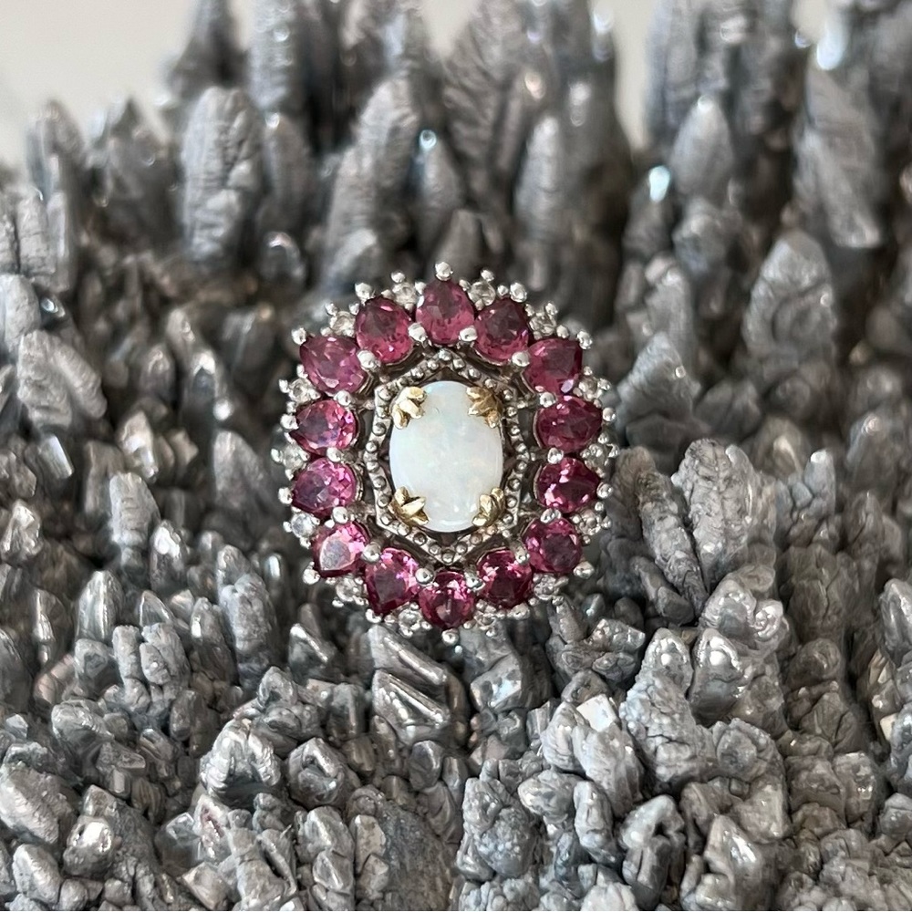 Vintage Sterling Silver Garnet + Ethiopian Opal Ring - Picture 4 of 11